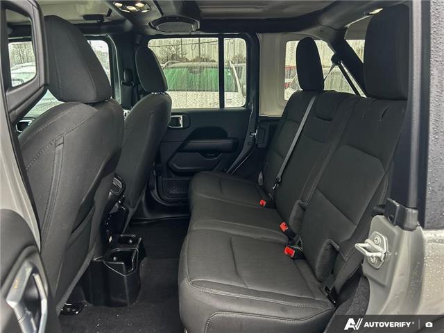 2021 Jeep Wrangler Unlimited Sahara (Stk: D5M055A) in Oakville - Image 25 of 28