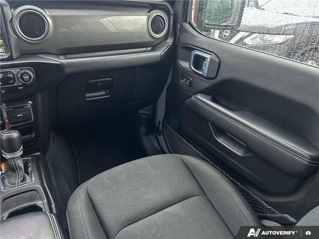 2021 Jeep Wrangler Unlimited Sahara (Stk: D5M055A) in Oakville - Image 27 of 28