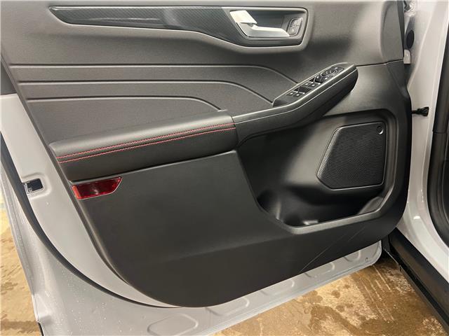 2026 Ford Escape ST-Line (Stk: 25ES36) in St.Paul - Image 3 of 10