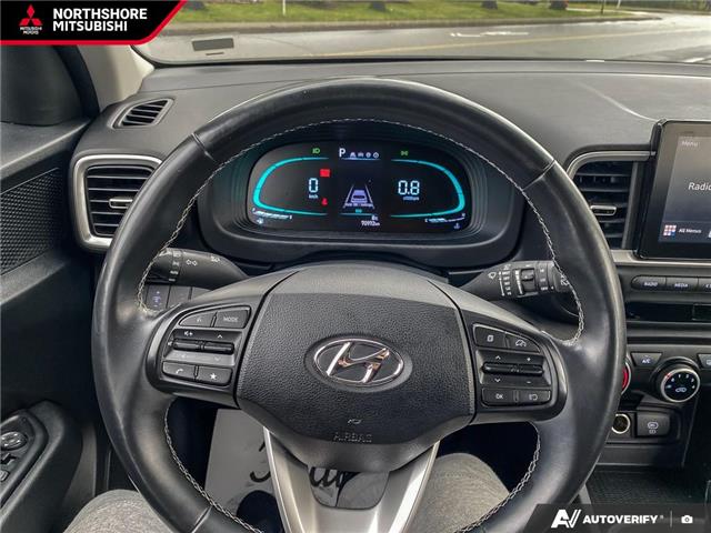 2023 Hyundai Venue Preferred w/Two-Tone in North Vancouver - Image 12 of 23