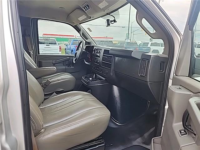2019 Chevrolet Express 2500 LS (Stk: 5B076A) in Blenheim - Image 11 of 18