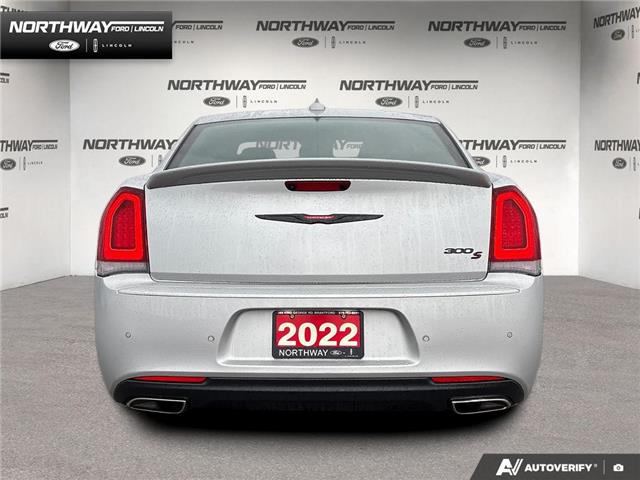 2022 Chrysler 300 S (Stk: DR1061) in Brantford - Image 5 of 22 2022 Chrysler 300 S (Stk: DR1061) in Brantford - Image 5 of 22