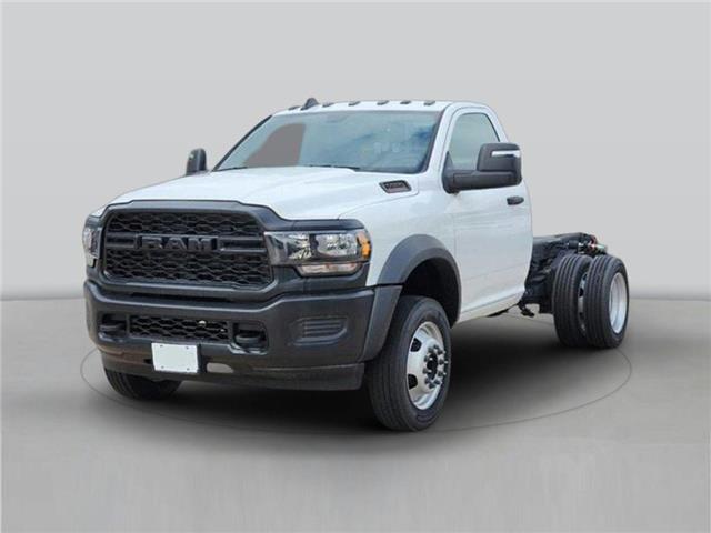 2024 RAM 5500 Chassis Tradesman/SLT (Stk: T8402) in Toronto - Image 1 of 1