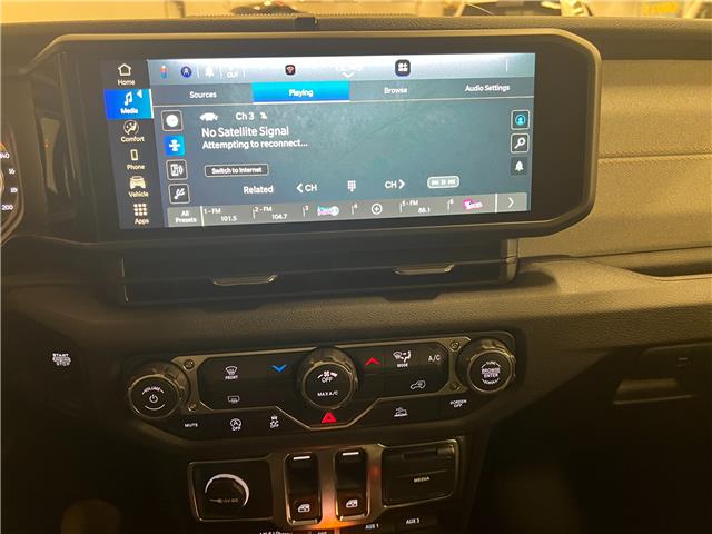 2026 Jeep Wrangler Sport (Stk: W163722) in Courtenay - Image 12 of 16