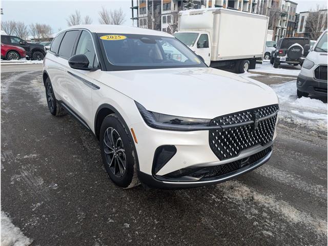 2025 Lincoln Nautilus Premiere (Stk: 32377) in Calgary - Image 8 of 27