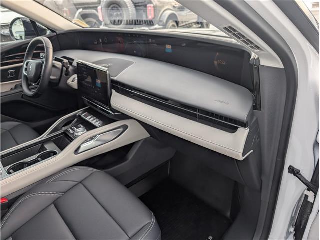 2025 Lincoln Nautilus Premiere (Stk: 32377) in Calgary - Image 11 of 27