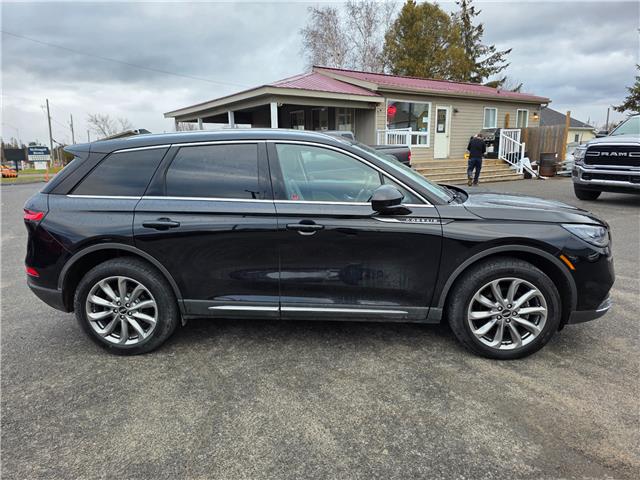 2022 Lincoln Corsair Standard in Kemptville - Image 5 of 17
