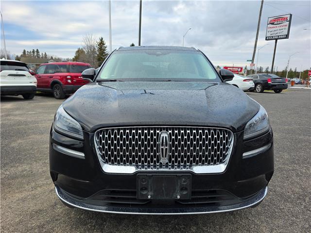 2022 Lincoln Corsair Standard in Kemptville - Image 2 of 17
