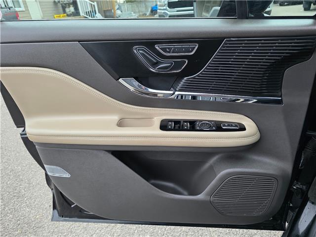 2022 Lincoln Corsair Standard in Kemptville - Image 11 of 17