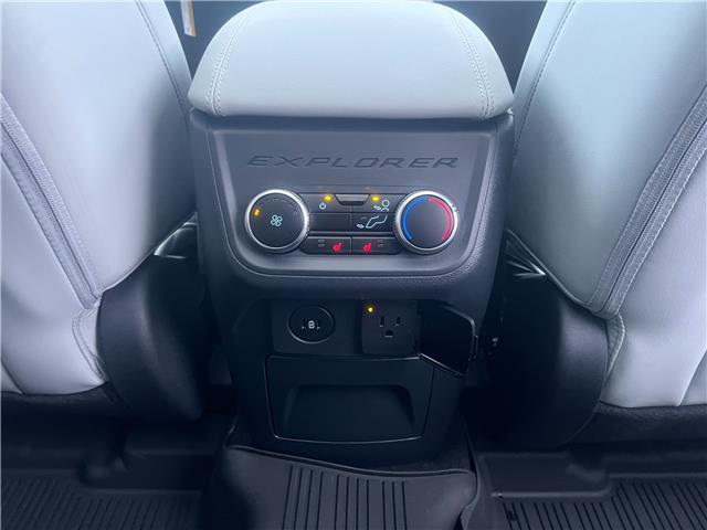 2026 Ford Explorer Platinum (Stk: T25357) in Hague - Image 13 of 16