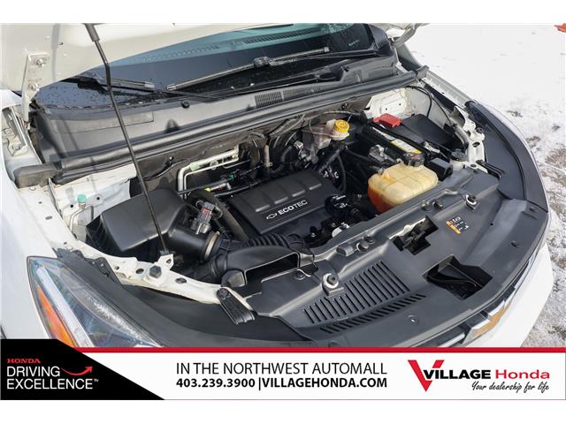 2017 Chevrolet Trax LT (Stk: B8989) in Calgary - Image 4 of 30