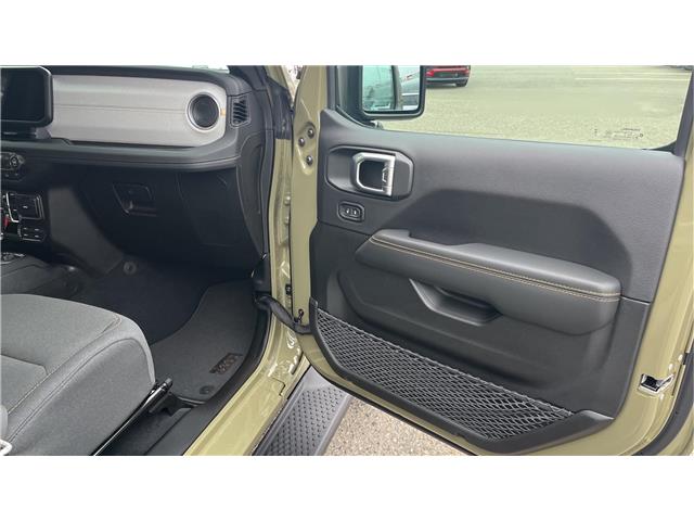 2026 Jeep Wrangler Sahara (Stk: TT029) in Kamloops - Image 9 of 25