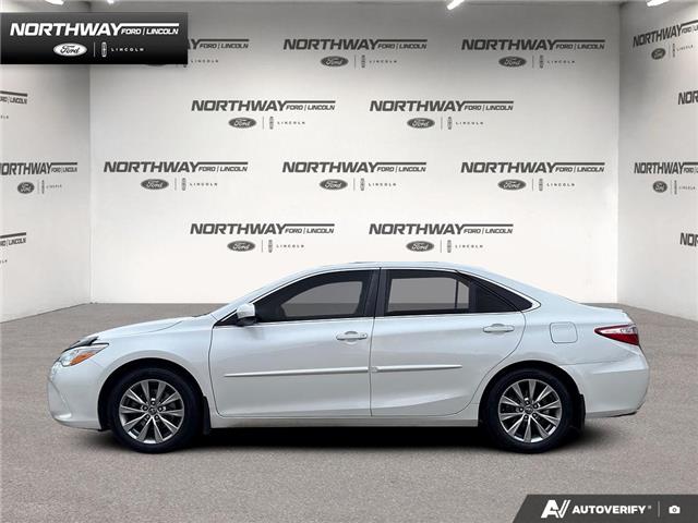 2016 Toyota Camry XLE V6 (Stk: 5ME1606B) in Brantford - Image 3 of 23