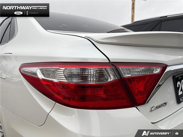 2016 Toyota Camry XLE V6 (Stk: 5ME1606B) in Brantford - Image 9 of 23