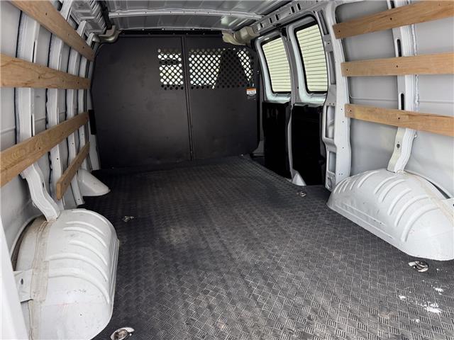 2023 GMC Savana 2500 Work Van (Stk: U11027) in London - Image 7 of 22