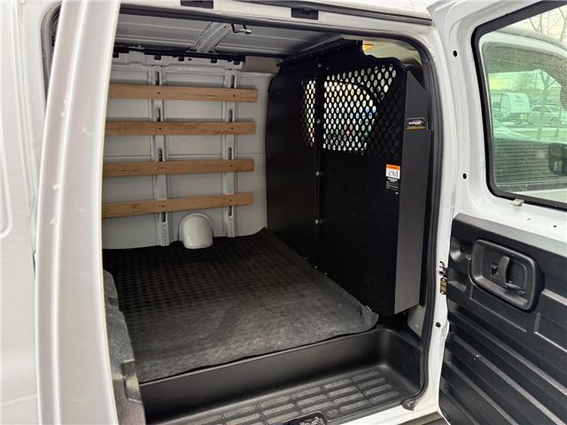 2023 GMC Savana 2500 Work Van (Stk: U11027) in London - Image 8 of 22