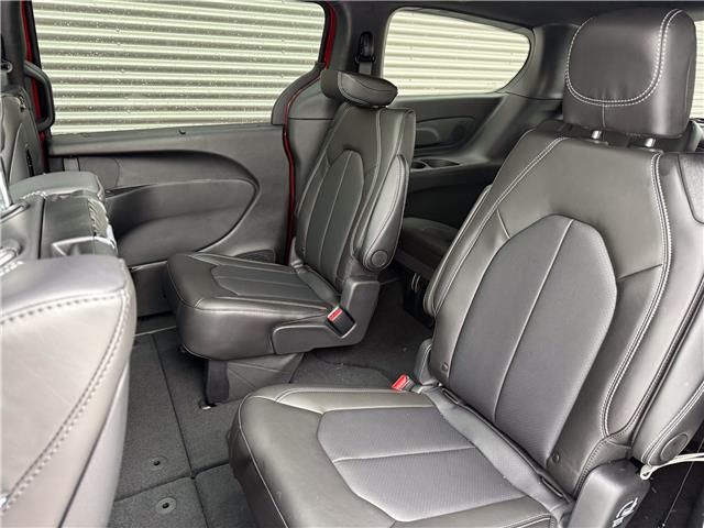 2026 Chrysler Pacifica Select (Stk: 26087) in London - Image 14 of 33