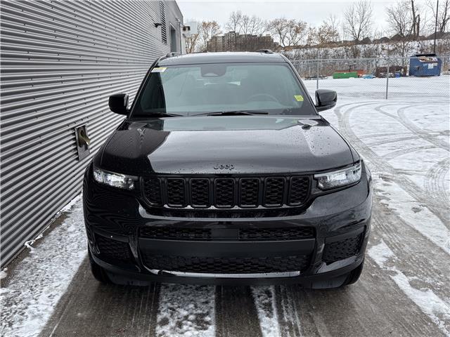 2025 Jeep Grand Cherokee L Laredo (Stk: 25571) in London - Image 2 of 28