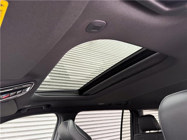 2025 Jeep Grand Cherokee L Laredo (Stk: 25571) in London - Image 12 of 28