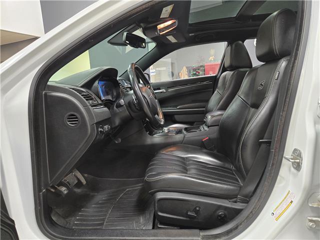 2020 Chrysler 300 S (Stk: 20CA23139A) in Winnipeg - Image 11 of 24