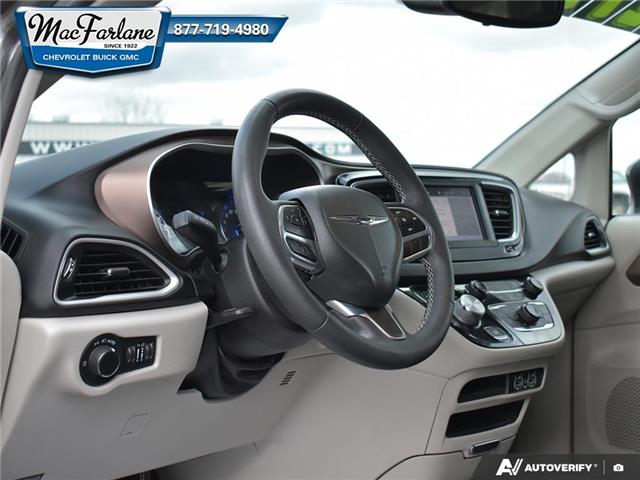 2022 Chrysler Grand Caravan SXT (Stk: 5210271) in Petrolia - Image 13 of 27