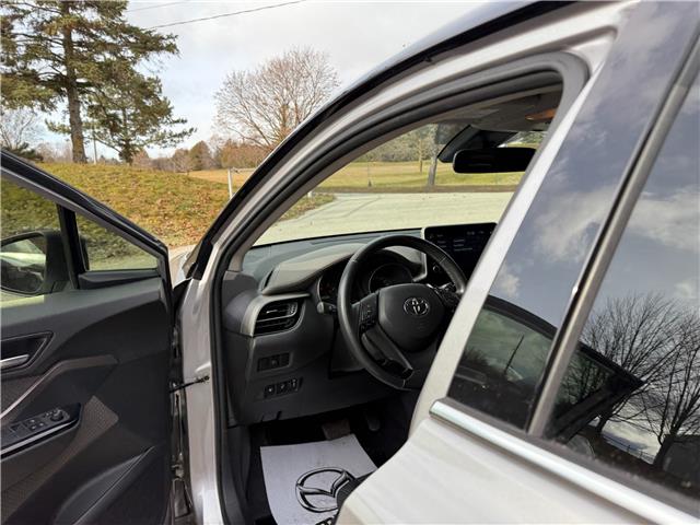 2020 Toyota C-HR Limited (Stk: 16044A) in Newmarket - Image 3 of 49