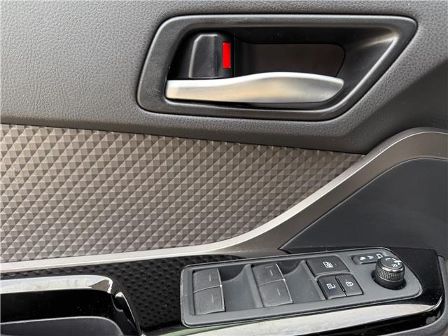 2020 Toyota C-HR Limited (Stk: 16044A) in Newmarket - Image 6 of 49