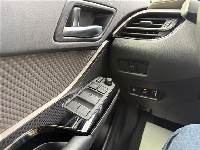 2020 Toyota C-HR Limited (Stk: 16044A) in Newmarket - Image 12 of 49