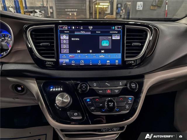 2022 Chrysler Grand Caravan SXT (Stk: 20U2256R) in Innisfil - Image 18 of 24