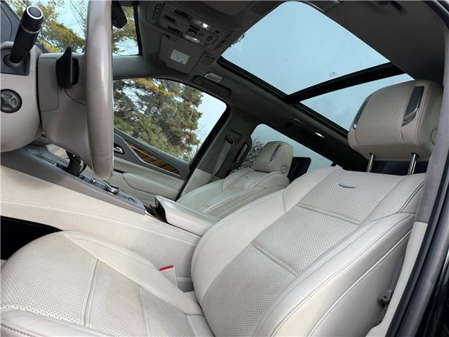 2022 Cadillac Escalade ESV Sport Platinum (Stk: 16084) in Newmarket - Image 6 of 50