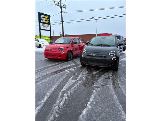 2025 Fiat 500e Base in Matane - Image 2 of 2