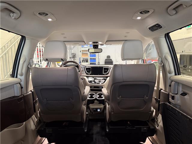 2019 Chrysler Pacifica Touring-L (Stk: UM041) in London - Image 14 of 30