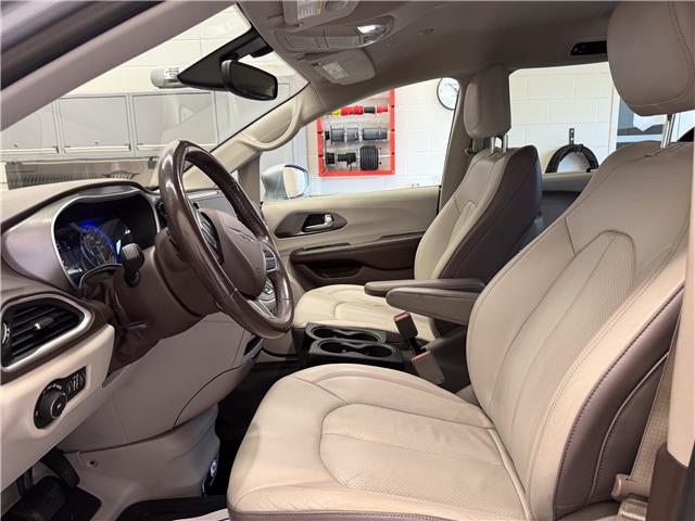 2019 Chrysler Pacifica Touring-L (Stk: UM041) in London - Image 9 of 30