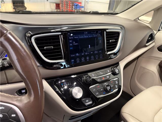 2019 Chrysler Pacifica Touring-L (Stk: UM041) in London - Image 18 of 30