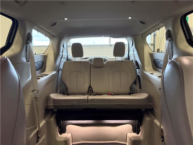 2019 Chrysler Pacifica Touring-L (Stk: UM041) in London - Image 13 of 30