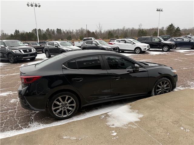 2018 Mazda Mazda3 GT (Stk: 24669) in Pembroke - Image 11 of 25