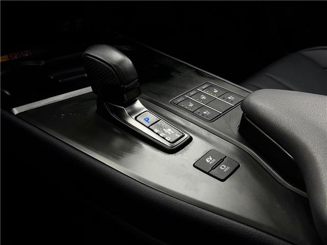 2025 Lexus UX 300h Base (Stk: 4598A) in Calgary - Image 15 of 19