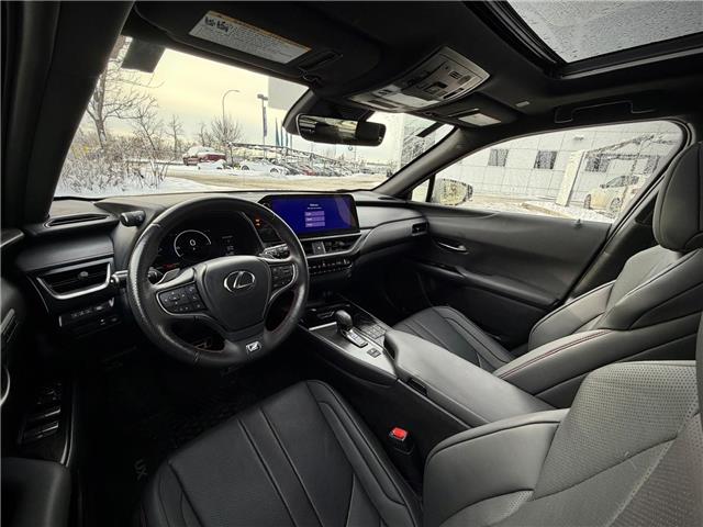 2025 Lexus UX 300h Base (Stk: 4598A) in Calgary - Image 7 of 19
