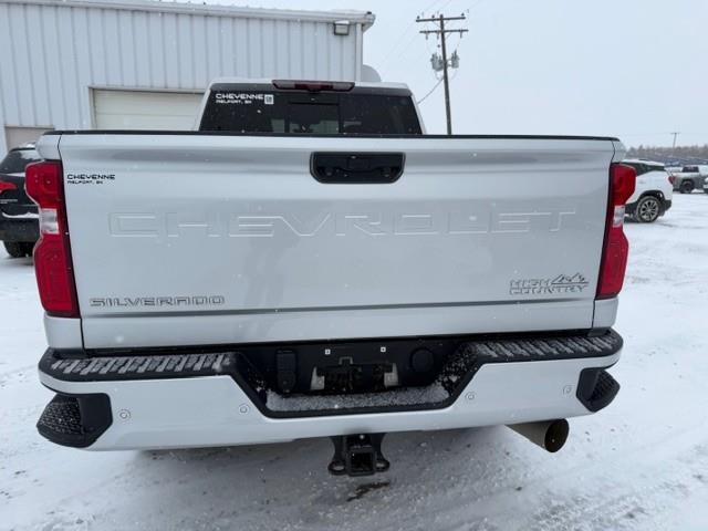 2022 Chevrolet Silverado 3500HD High Country (Stk: U992) in Melfort - Image 4 of 13