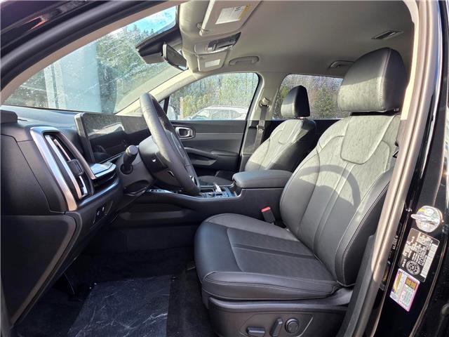 2025 Kia Sorento 2.5T EX (Stk: 54891) in Castlegar - Image 11 of 17