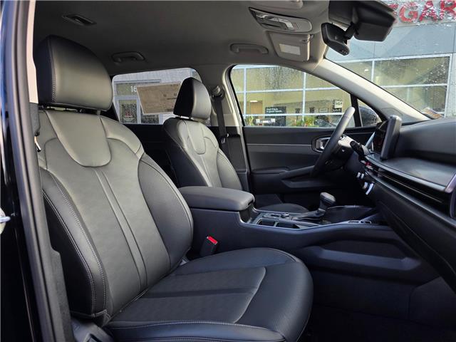 2025 Kia Sorento 2.5T EX (Stk: 54891) in Castlegar - Image 17 of 17