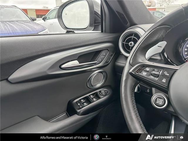 2024 Alfa Romeo Tonale PHEV Veloce (Stk: 912100) in Victoria - Image 17 of 25