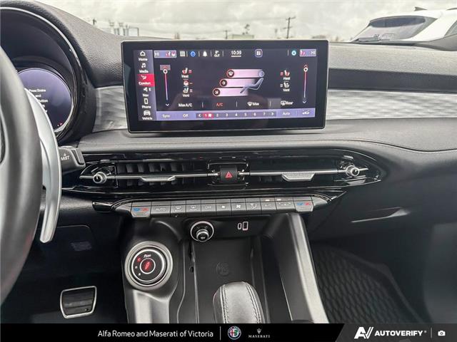 2024 Alfa Romeo Tonale PHEV Veloce (Stk: 912100) in Victoria - Image 19 of 25