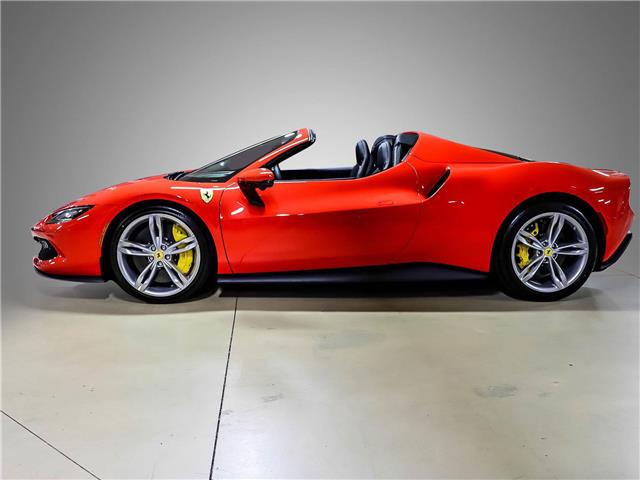 2025 Ferrari 296 GTS Base (Stk: U5242) in Vaughan - Image 6 of 26