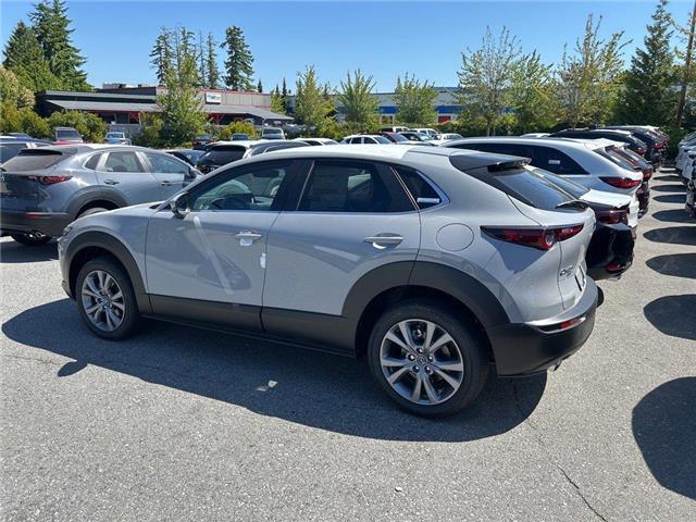 2025 Mazda CX-30 GS (Stk: 845748) in Surrey - Image 2 of 5