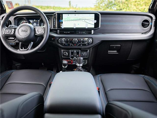 2025 Jeep Wrangler 4xe Rubicon (Stk: S640717) in Surrey - Image 14 of 24