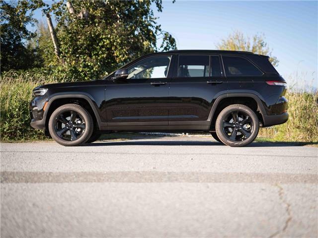 2025 Jeep Grand Cherokee Limited (Stk: S347418) in Surrey - Image 3 of 21