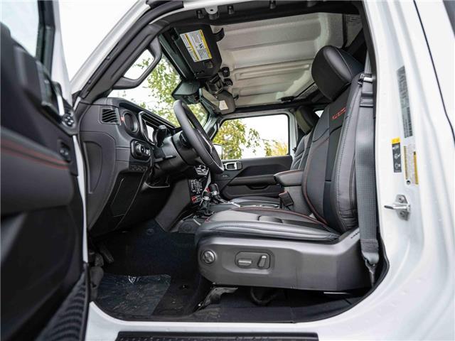 2025 Jeep Wrangler Rubicon (Stk: S653187) in Surrey - Image 8 of 22