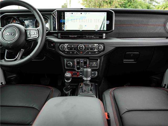 2025 Jeep Wrangler Rubicon (Stk: S653187) in Surrey - Image 12 of 22