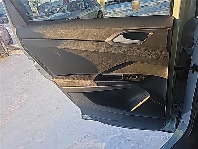 2026 Volkswagen Taos Comfortline Black Edition (Stk: 26304) in Lethbridge - Image 23 of 25